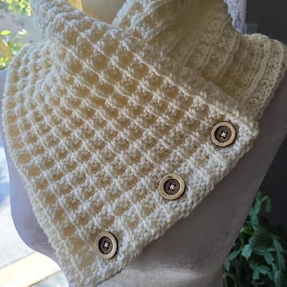 Cat Ear Beanie & Neck Warmer Set Winter Warm Ski Cap Hand Made Beige - Picture 4 of 7